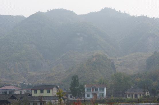 爱心行动——走进无水村(图2) 爱心行动——走进无水村(图2)