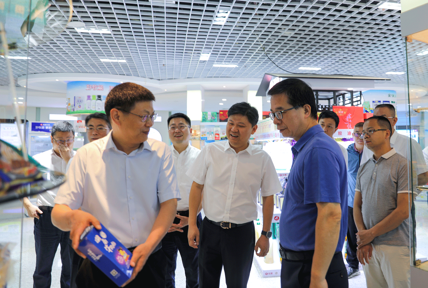 省国资委党委书记、主任肖文伟调研金健米业(图3)