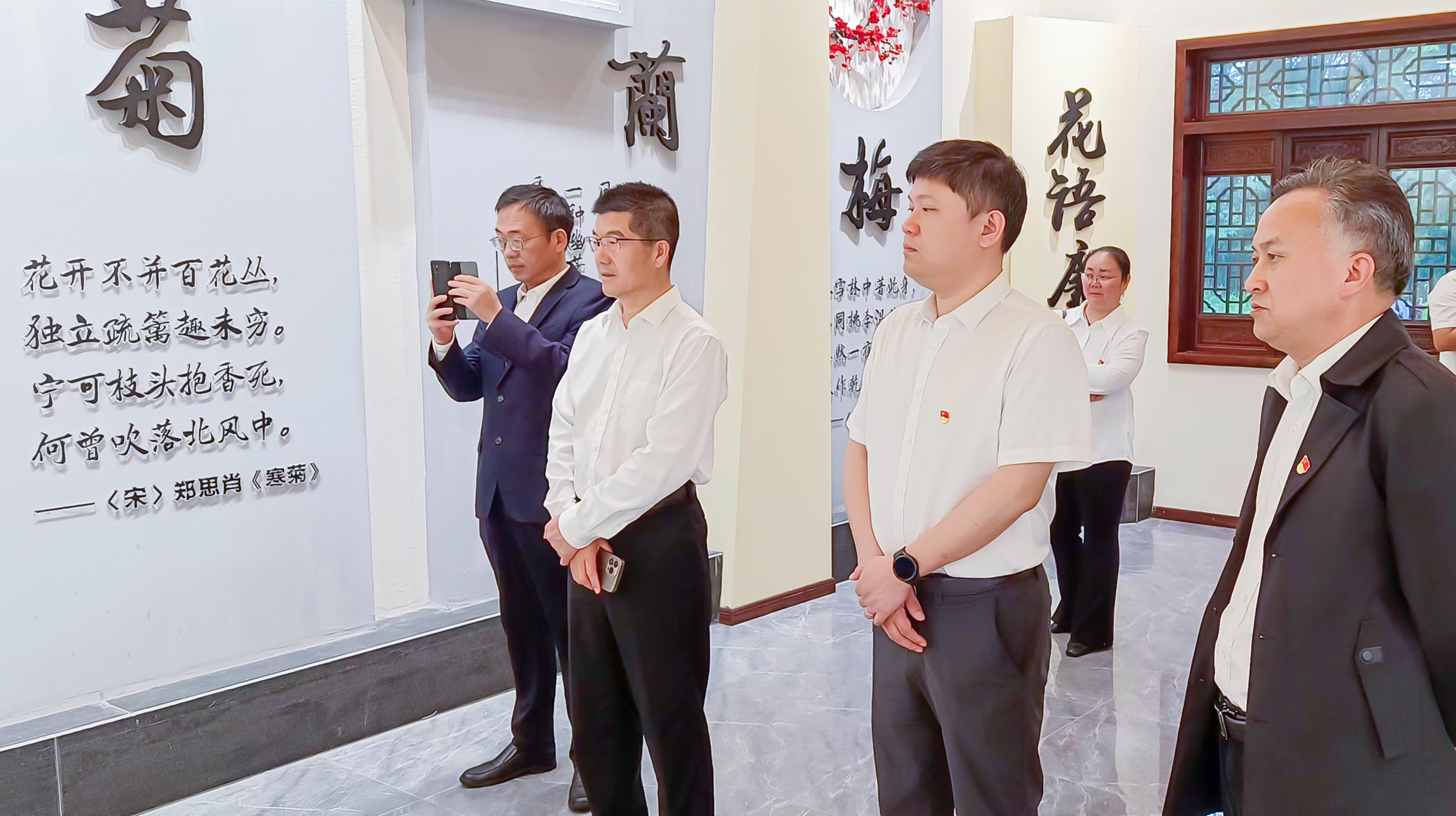 警示教育筑防线 廉洁自律守初心 ——公司赴悟廉园开展警示教育(图1)