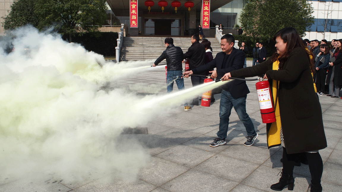 全覆盖 零容忍 严执法 重时效——公司举行安全生产及消防知识培训(图1) 全覆盖 零容忍 严执法 重时效——公司举行安全生产及消防知识培训(图1)