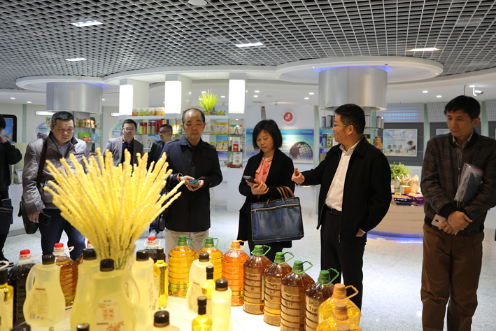 湖南省粮油产业发展调研组一行来司调研(图2)