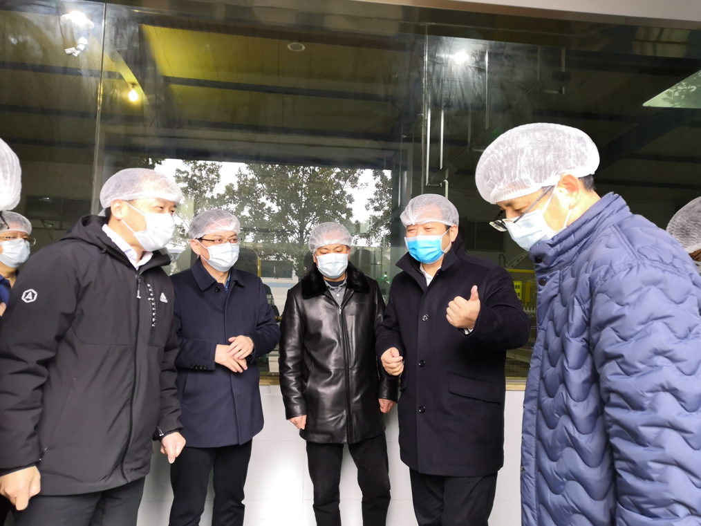 曹立军考察公司防疫保供工作(图2)